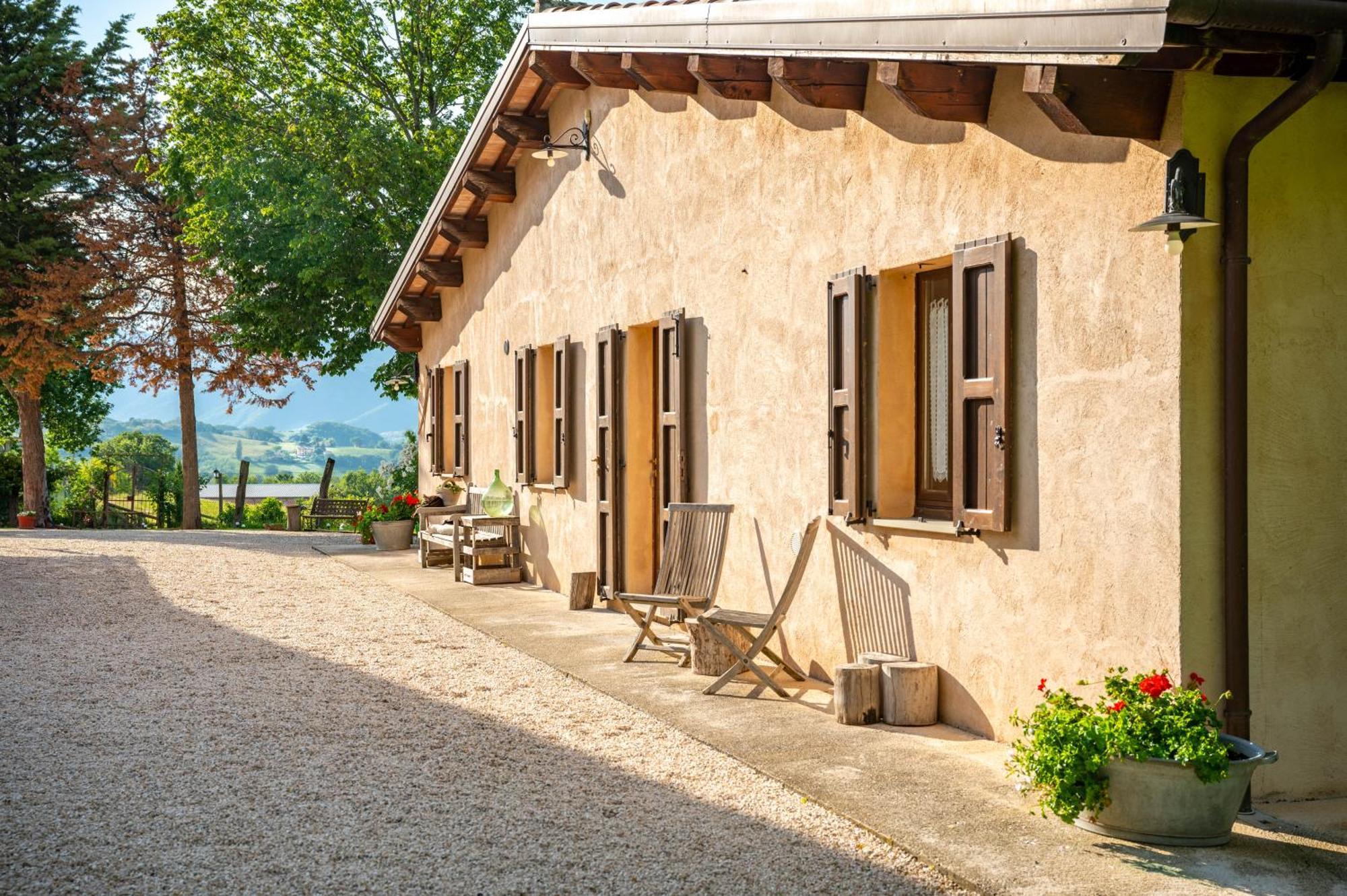 Agriturismo Il Castellaro Sassoferrato Exterior foto